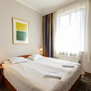  Apartahotel Noclegi Stadion